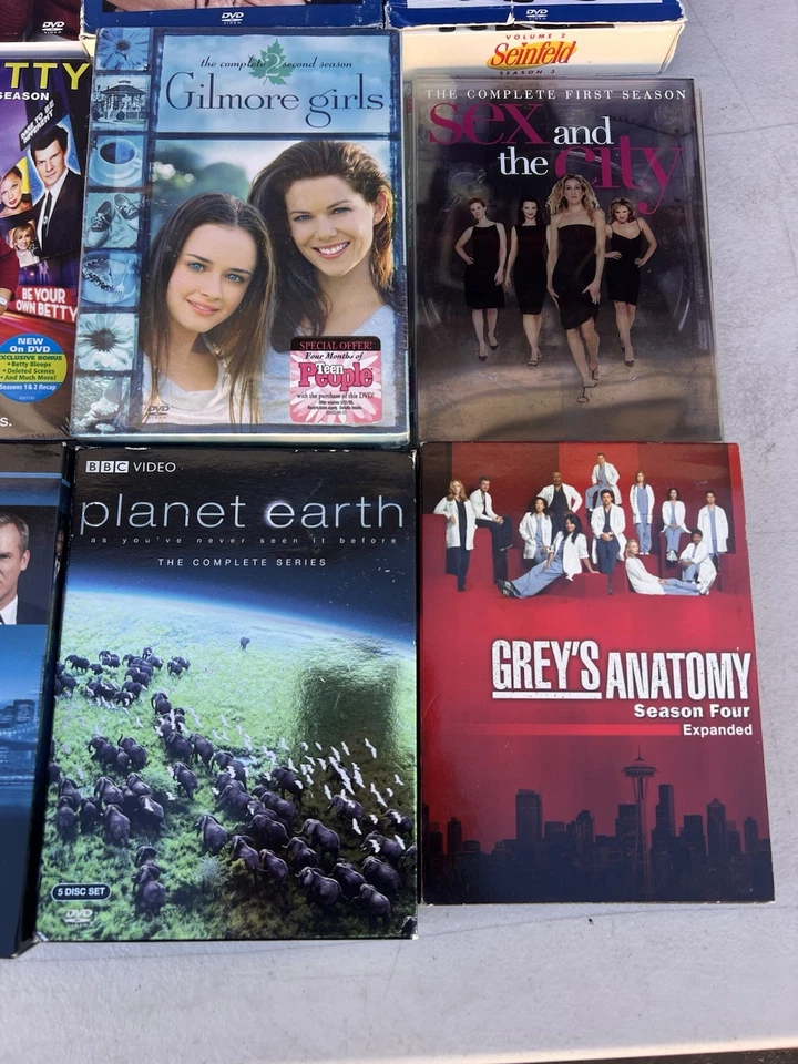 Lot Of 15 TV Show Series DVD : What’s Happening, Ugly Betty, Seinfeld.. *AS IS* Foto 4 de 4