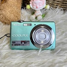 Nikon Coolpix S220 10.0MP 3x Zoom Compact Digital Camera English Language Green