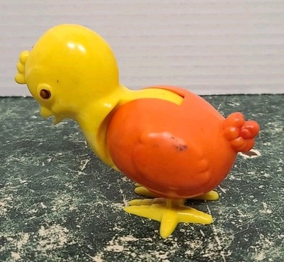 Vintage Plastic Yellow Red Chicken Pecking Motion Easter Decor 4''
