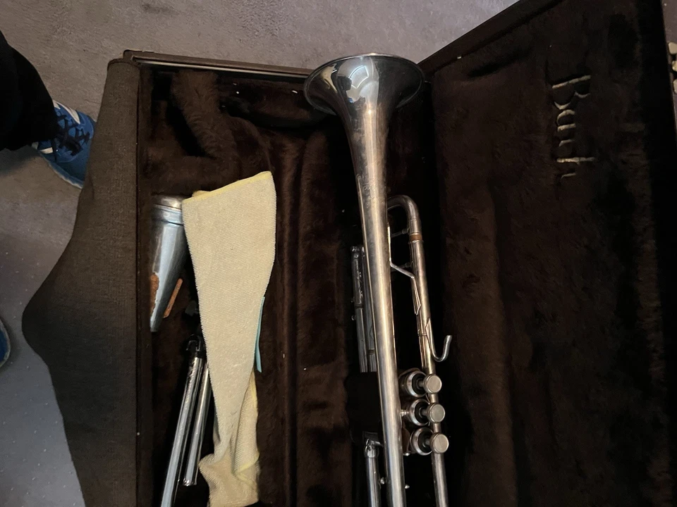 Trompeta Bach Stradavarius Nueva York 7 Plata Bb. Excelente estado. Ver fotos. Foto 2 de 4