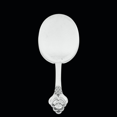 Evald Nielsen. No. 2 - Silver Pastry Server. - 第 1/1 張圖片