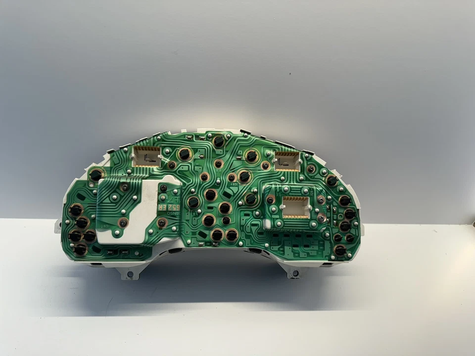 Приборная панель 1994 Dodge Stealth - Изображение 2 из 4