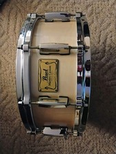 Pearl 5.5x14 Masters Custom Maple Snare Drum