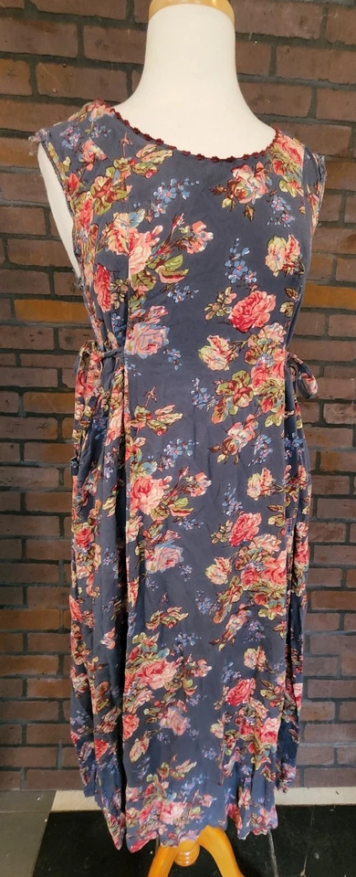 Vestido Floral April Cornell - Azul Pizarra Rosa Victoriana - Sin Mangas, Ajustable Foto 2 de 4