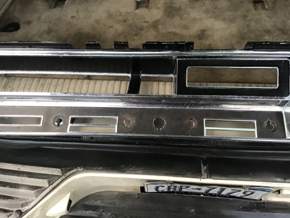 67 68 1967 1968 Pontiac Grand Prix Bonneville tablero biszel Foto 3 de 4