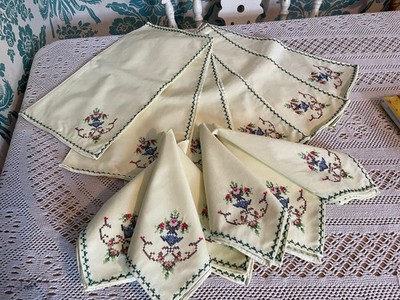 Vintage bestickte elfenbeinfarbene Servietten Menge 12 Blumenkorb makellos 