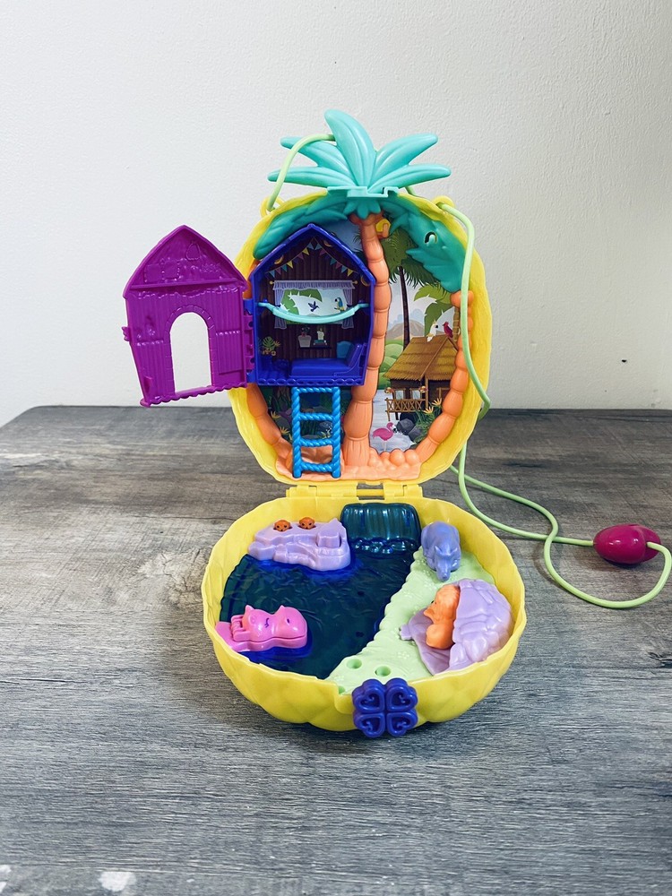 Polly Pocket Pineapple Purse Playset (No figures) Jungle Treehouse