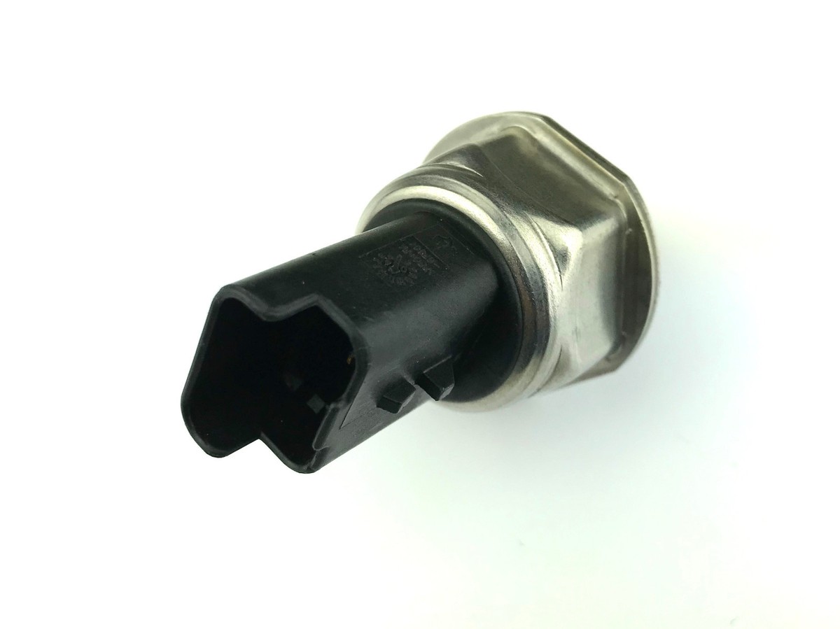 Kia Carnival 2.9 CRDI Diesel Fuel Rail Pressure Sensor 9307Z507A