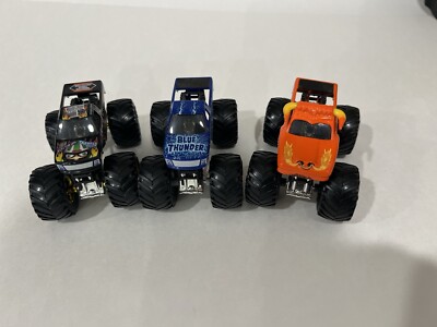 1:64 Spinmaster Monster Jam Bad News Travels Fast, El Toro Loco, Blue Thunder