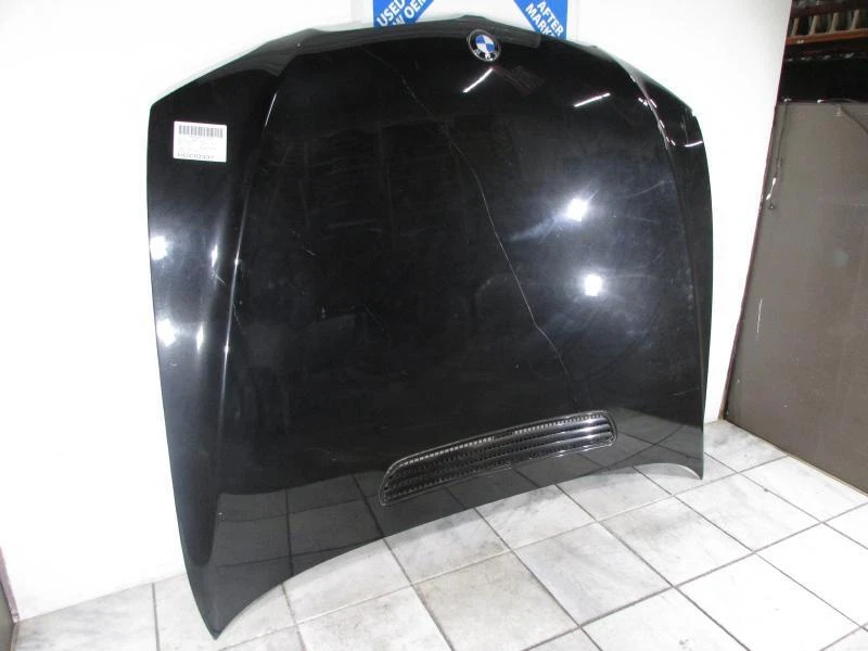 02 03 04 05 Capó BMW 745I Foto 3 de 4