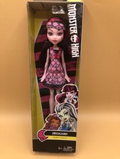 draculaura sleepover doll