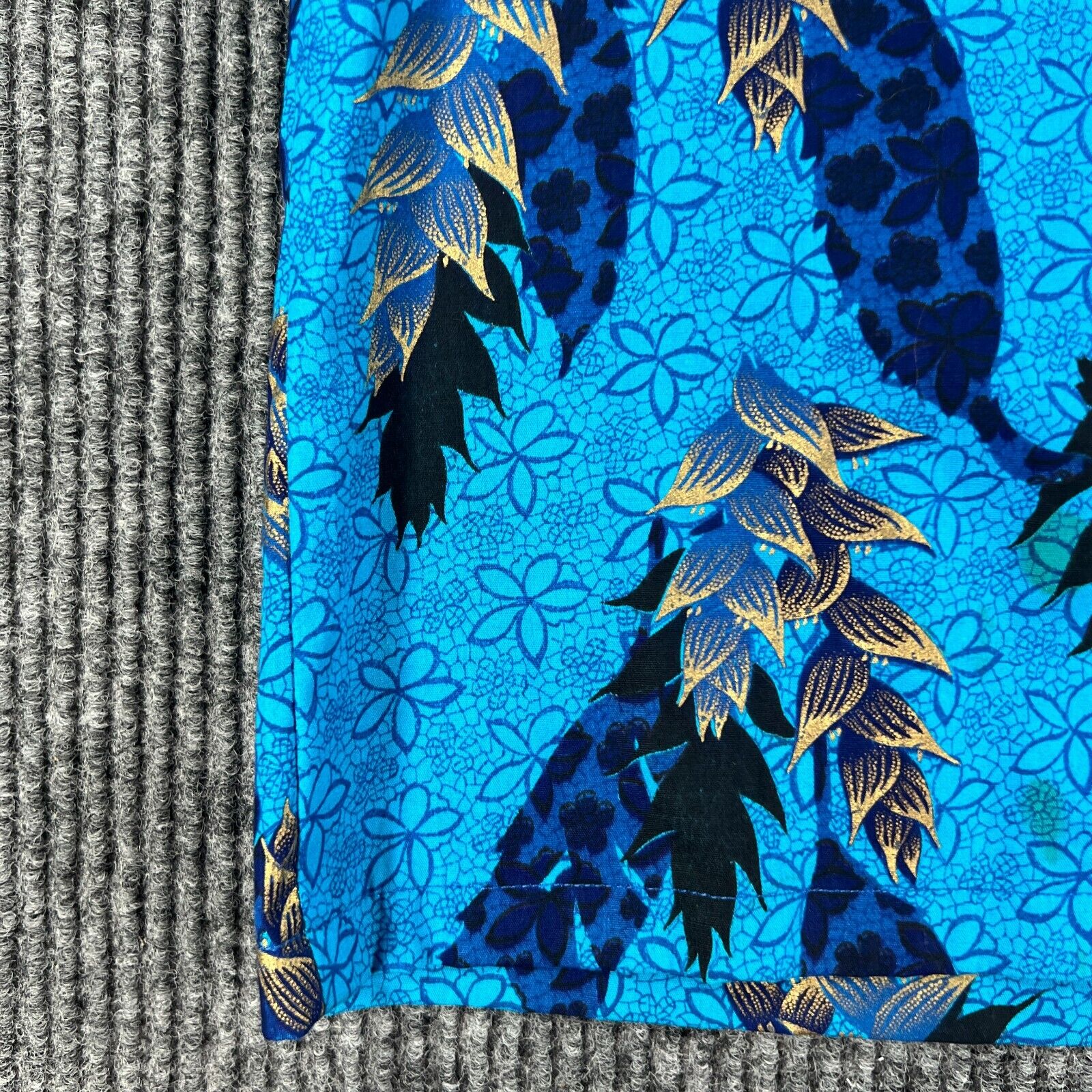 Ui-Maikai Mens Size Large Blue Short Sleeve Flora… - image 6