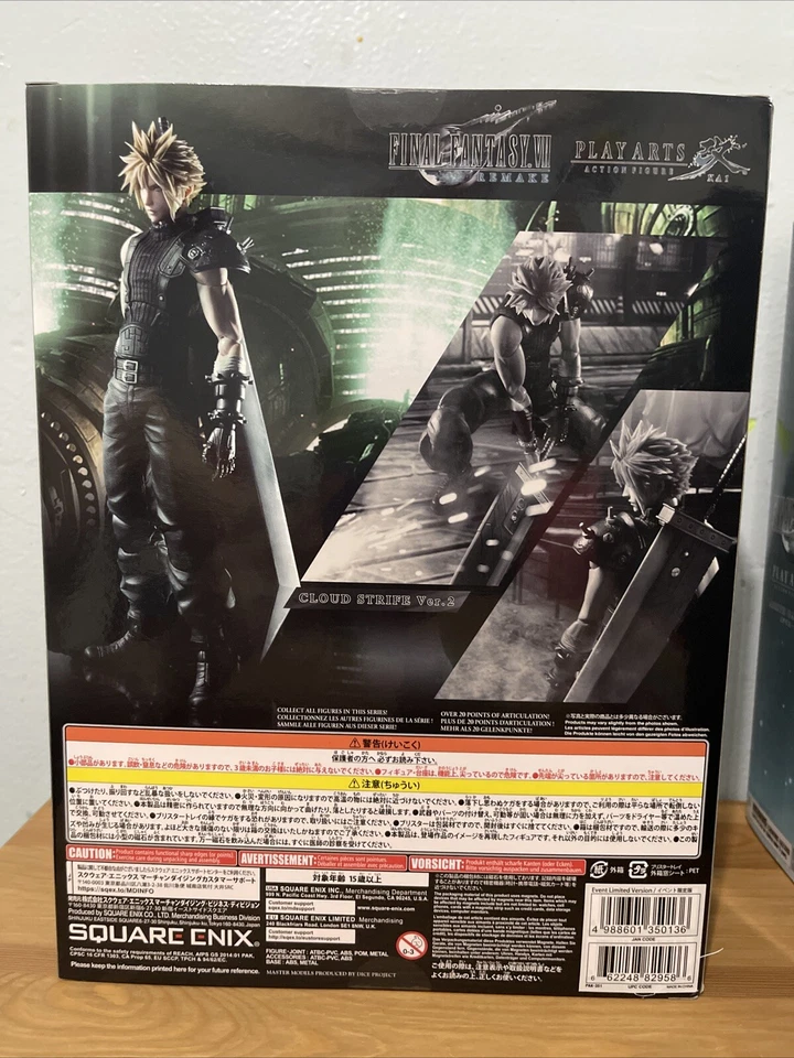 Play Arts Kai Cloud Strife Ver. 2 Final Fantasy VII Remake Event Versión Limitada Foto 2 de 4