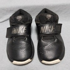 Nike Team Hustle D8 Low Black Size 1 C Black with Silver accents