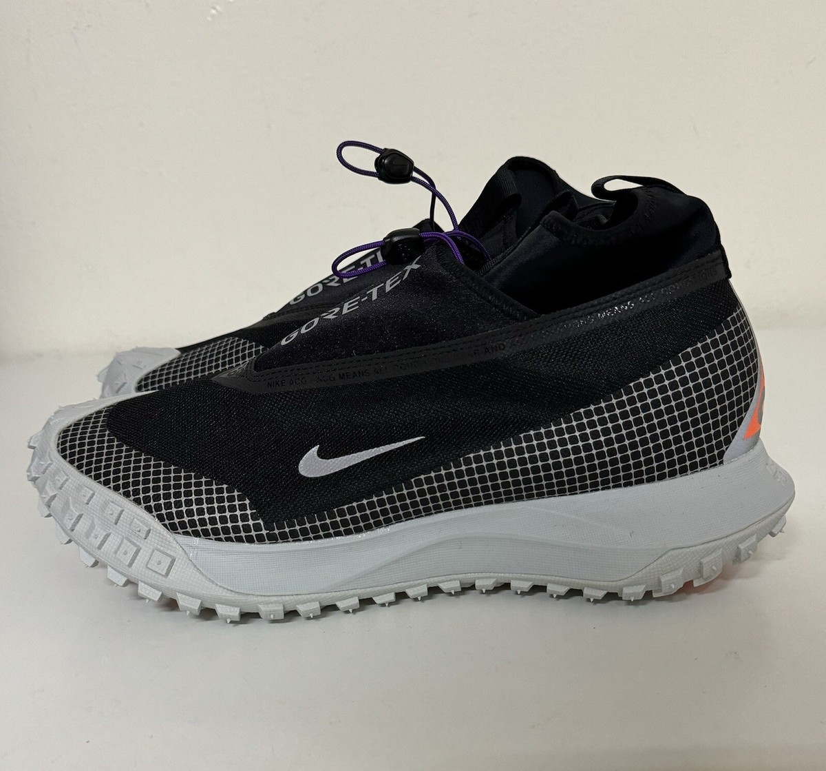 Nike ACG Mountain Fly GTX Gore-Tex Mens Sz Black Metallic Silver  CT2904-001