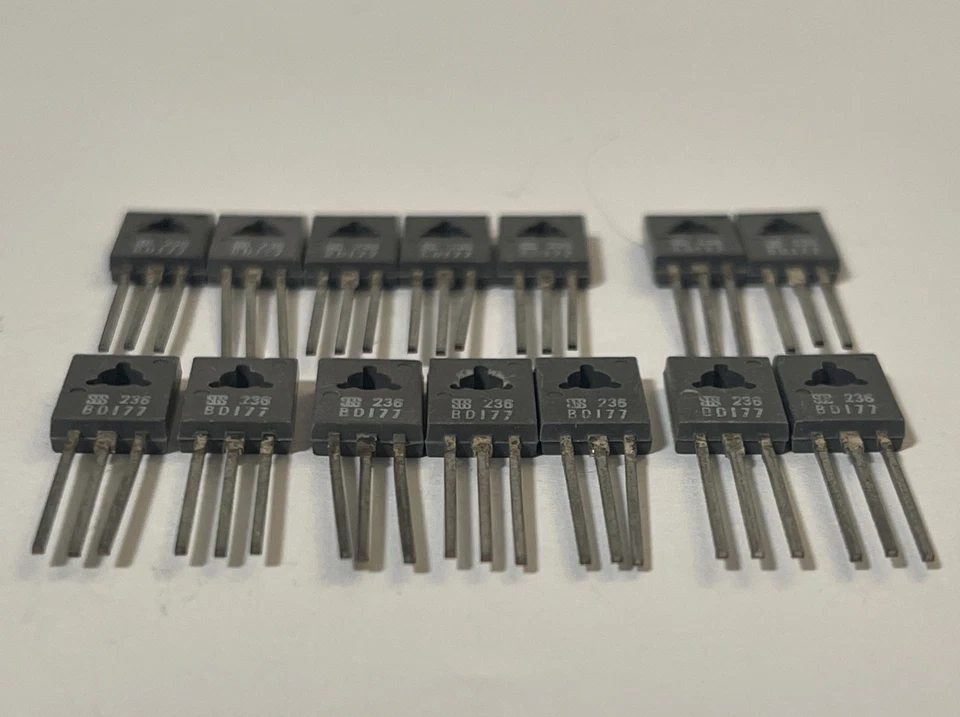 14 Stück NOS - BD178 - SGS Thompson - NPN Transistor Vintage HiFi Audio TO-126 - Bild 1 von 1
