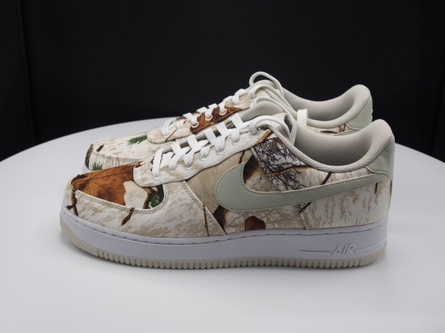 white camo af1