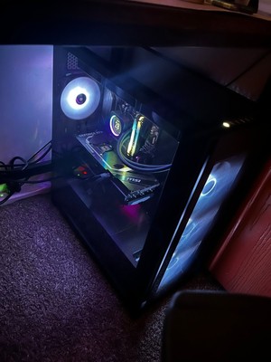 Custom RGB Gaming PC - Nvidia RTX 4080, Ryzen 5 5600x, Corsair Hydro Cooler