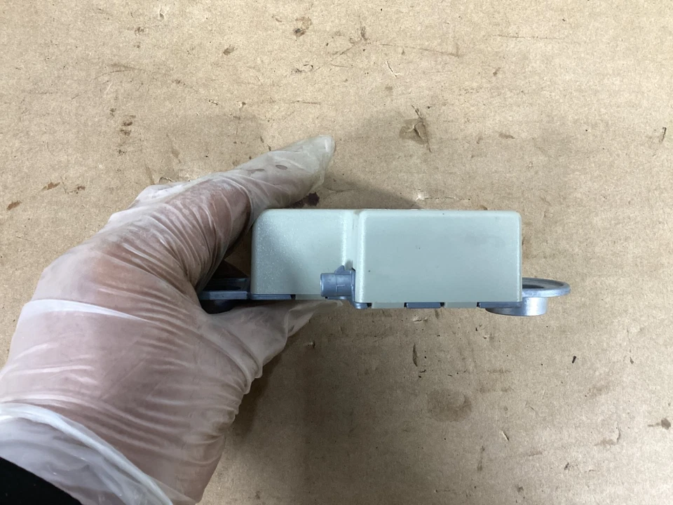 BMW 528I Xdrive 2009-2013 módulo de control amplificador de antena 6935024-01 OEM. Foto 4 de 4