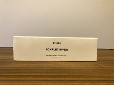 BYREDO LIPGLOSS - FLÜSSIGER LIPPENSTIFT VINYL. SCHATTEN: SCHARLACHROTER FLUSS