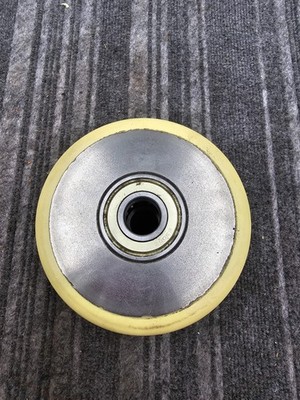 Stellana L max Poly Wheel 6'' OD x 3-1/2'' Width L2495-P0-77, 9016 For Forklifts