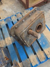 Falk Enclosed Geardrive Ratio is≈8.9:1 