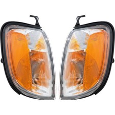 Corner Light Set For 1998-2000 Nissan Frontier Fits 2000-2001 Xterra Corner Light Set For 1998-2000 Nissan Frontier Fits 2000-2001 Xterra
