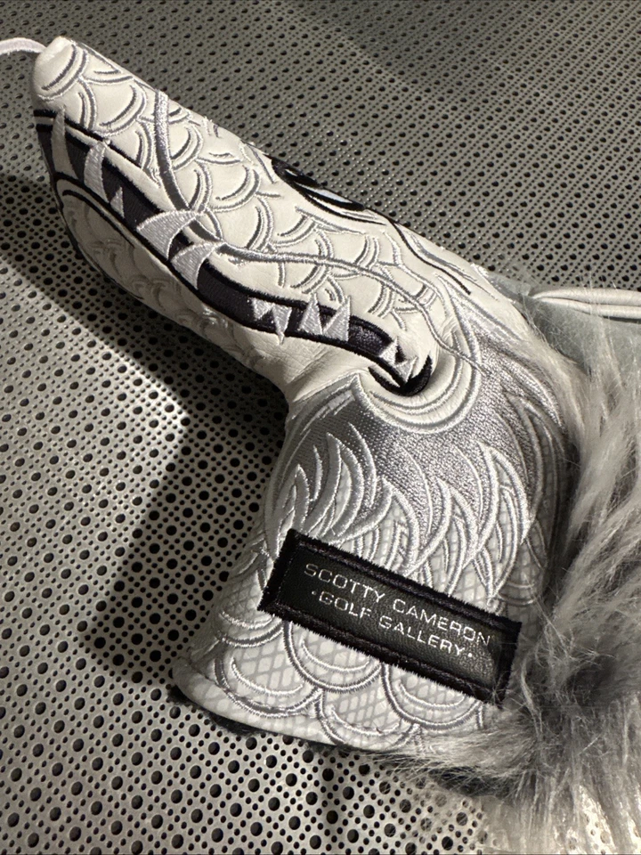Scotty Cameron Gallery Dragon White Grey Blade Headcover 2025 Golf Cover