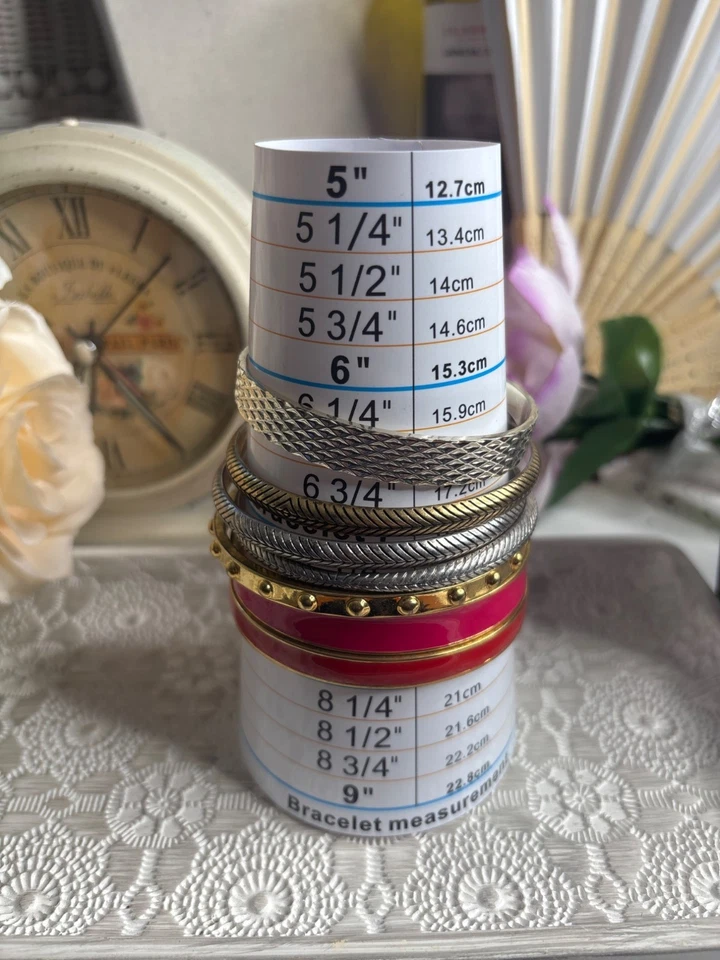 Paquete de 7 brazaletes de diseñador: Lucky Brand Kate Spade Stocking Stuffer Foto 3 de 4