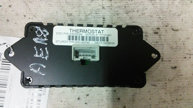 Freightliner FLD120 2001 Head-Up Display 23524329 Detroit S60 (4970237 Foto 2 de 4