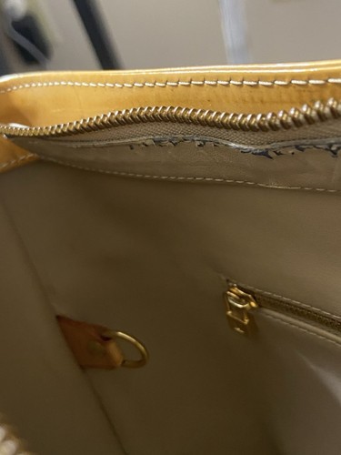 Louis Vuitton Vernis Houston Yellow Patent Leather Hand Tote Bag Fair Condition - Picture 16 of 21