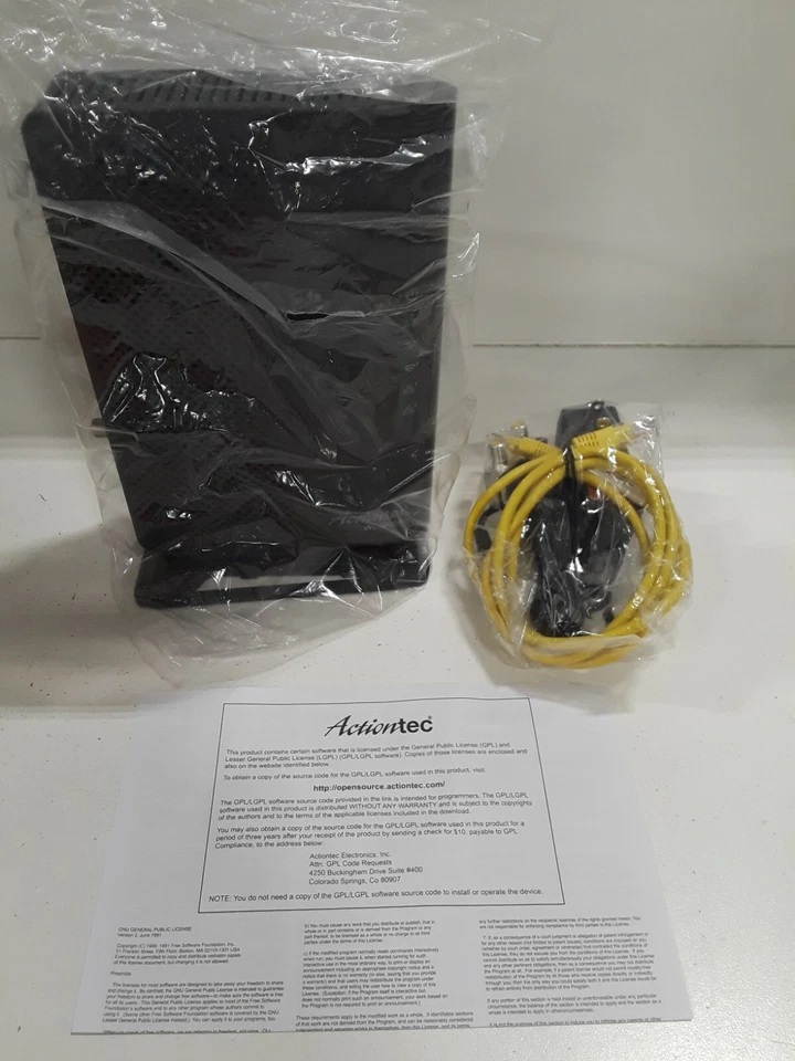 Actiontec 802.11ac Desktop WiFi Extender with 4 Internet Antennas- 5GHz  - Image 4 of 4