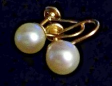 14k Gold 7mm Pearl Screw Back Earrings