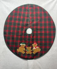 Vintage Red Green Plaid  Christmas Tree Skirt Christmas Teddy Bear Family 33”