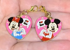 2 Pc Gold Mickey  Minnie Mouse Heart Charm Zipper Pulls  Keychain Add On Clips