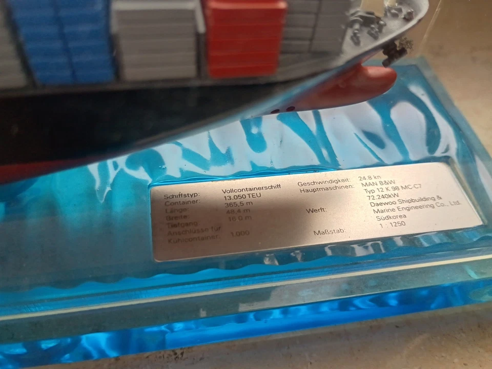 Schiffsmodellbau CFB Schiffsfonds MSC Containerschiff CPO Venezia - Bild 2 von 4