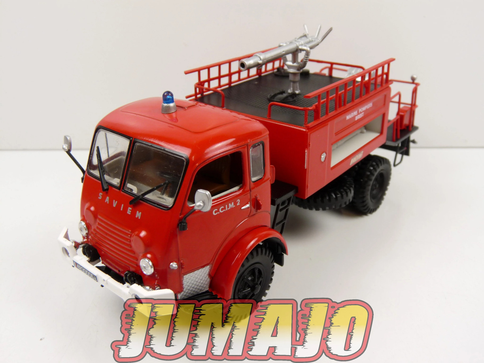 Camion RENAULT Citerne R 2142 4x4 Marins Pompiers Brest 1/43 : revivez la légende