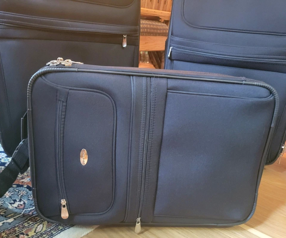 Pierre Cardin Premium Juego de Equipaje Ligero Lado Suave 3 Estuches COMO NUEVO Foto 3 de 4