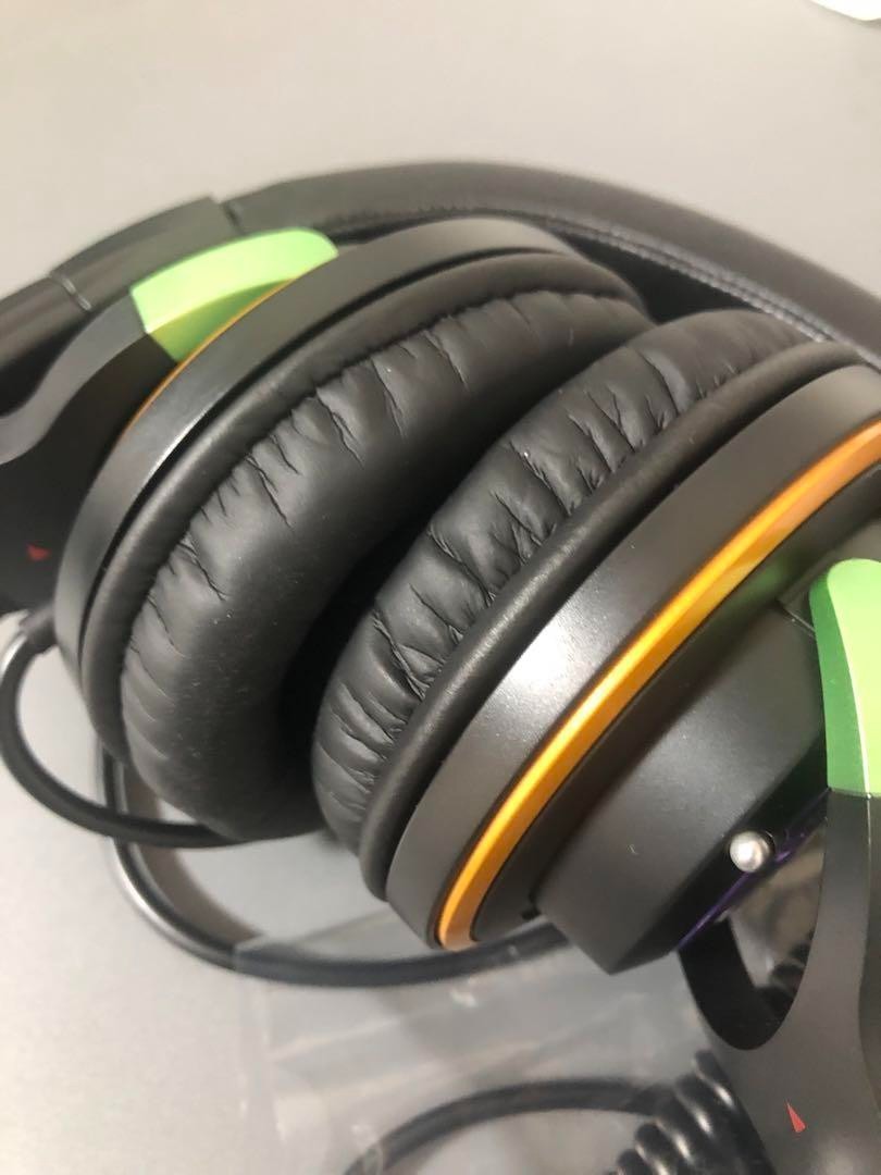 希少　エヴァンゲリオン　ヘッドホンA.T.EVA01 SCRH-00006 エヴァンゲリオン 初号機 ヘッドホンA.T.EVA01 SCRH-00006