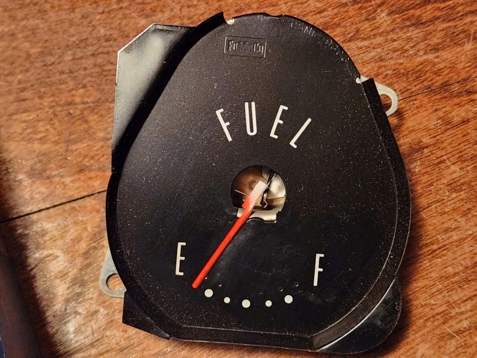 NOS FoMoCo Ford 1965 MERCURY MARAUDER DASH FUEL GAS GAUGE C5MY-9280-A - Image 2 of 4