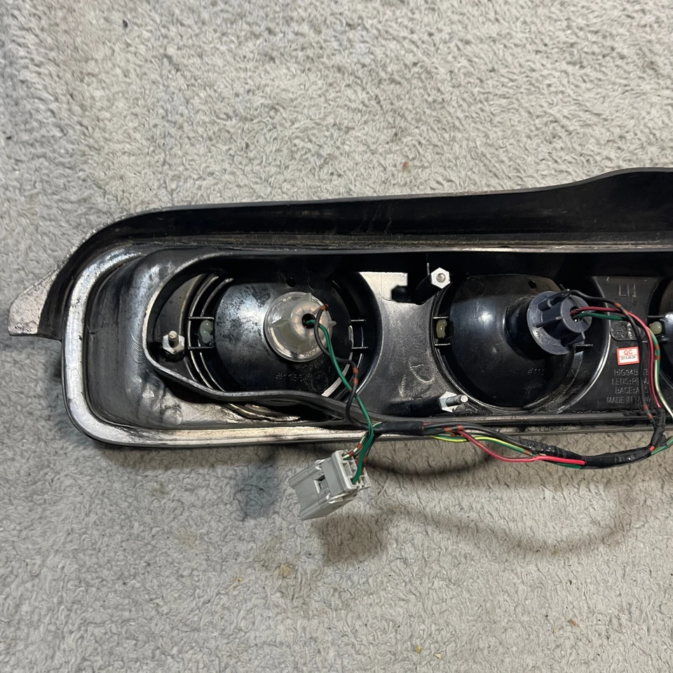 Conjunto de luz trasera izquierda para conductor Acura Integra 1994-2001 OEM tinte humo Foto 4 de 4