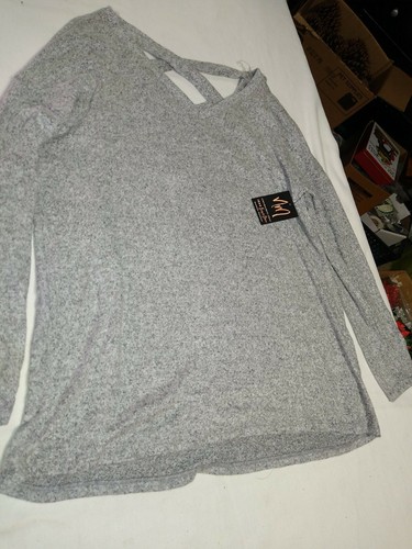 Nanamacs Oversz sweater sz small Strappy back Top Boutique long sleeves New