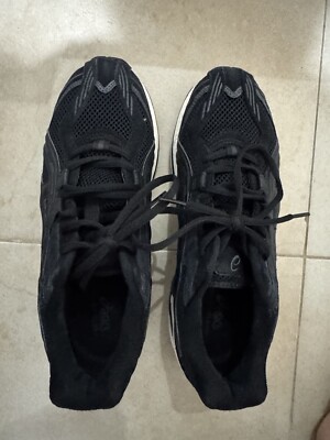 Size 9.5 - ASICS Gel Preleus Black