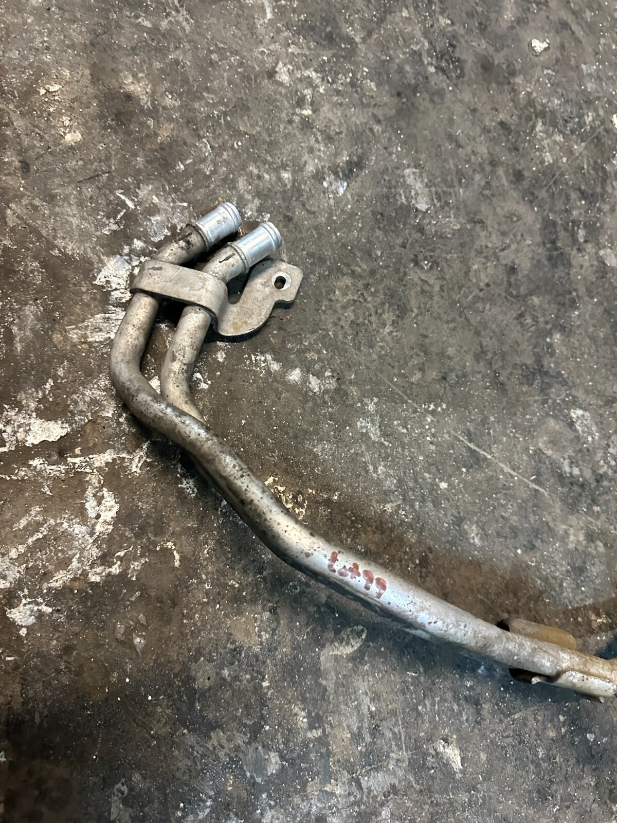 2021  AUDI R8 PLUS COUPE COOLANT PIPES LINES 4S0 121 085 E 4S0121085E
