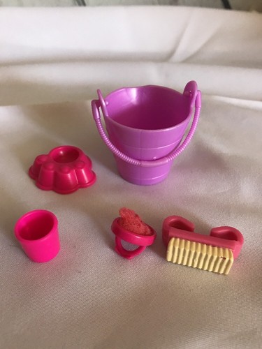 Barbie Pet Shop Dog Wash 2011 Mattel Suds and Hugs Pups Play Bath Time - Picture 6 of 7