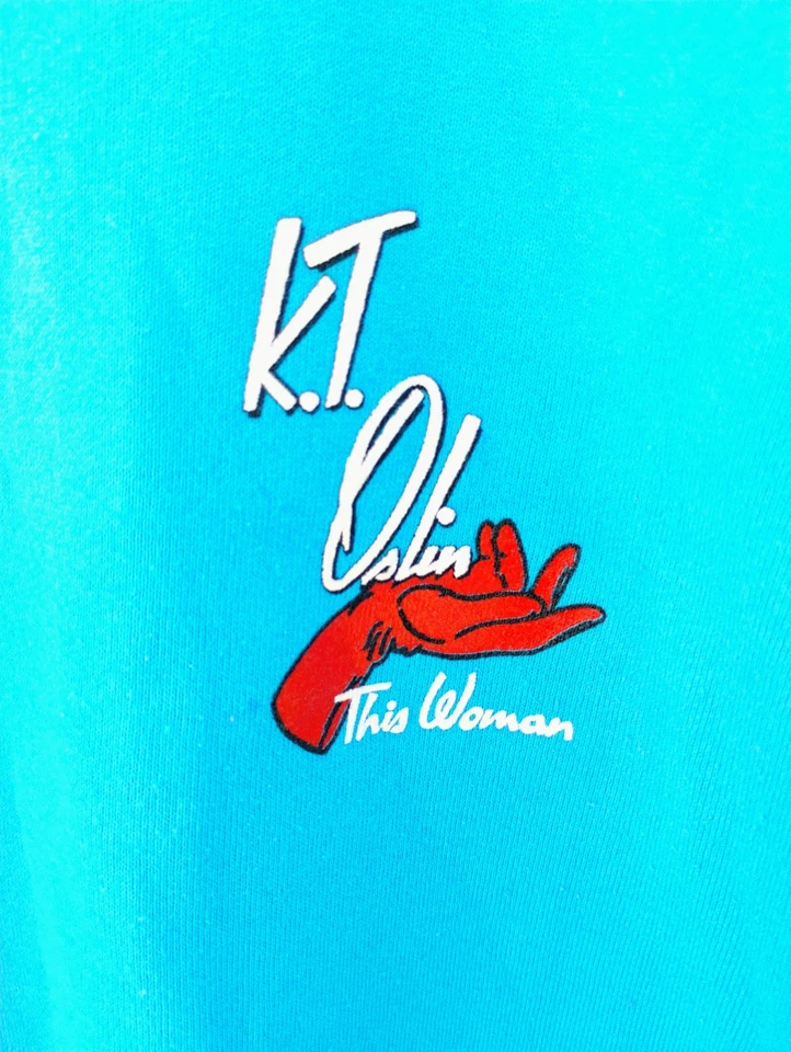 Cantante de música country vintage K.T. Sudadera Oslin "This Woman" Talla Grande Foto 3 de 4