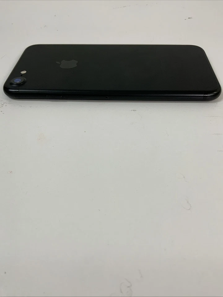 Apple iPhone 7 - Desbloqueado 32 GB Foto 4 de 4