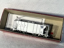 Cool Branchline Models D & H 2-Bay Covered Hopper Cars HO