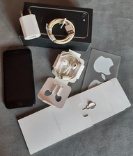 1 i-Phone 7 JET BLACK noir. 32Gb, Bon état. Année de sortie 2016 - Complet