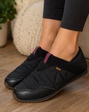 Teva ReEmber Moc Women's Size 6 M Black Slip On Quilted Comfort Camp Shoes